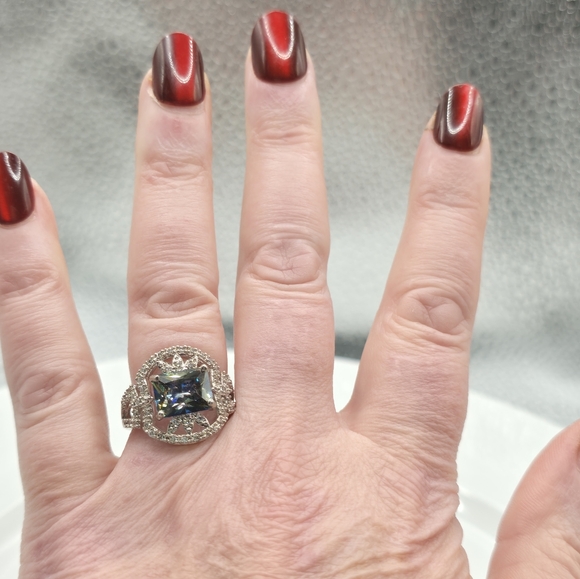 NWOT Mystical Topaz Ring - Picture 8 of 8